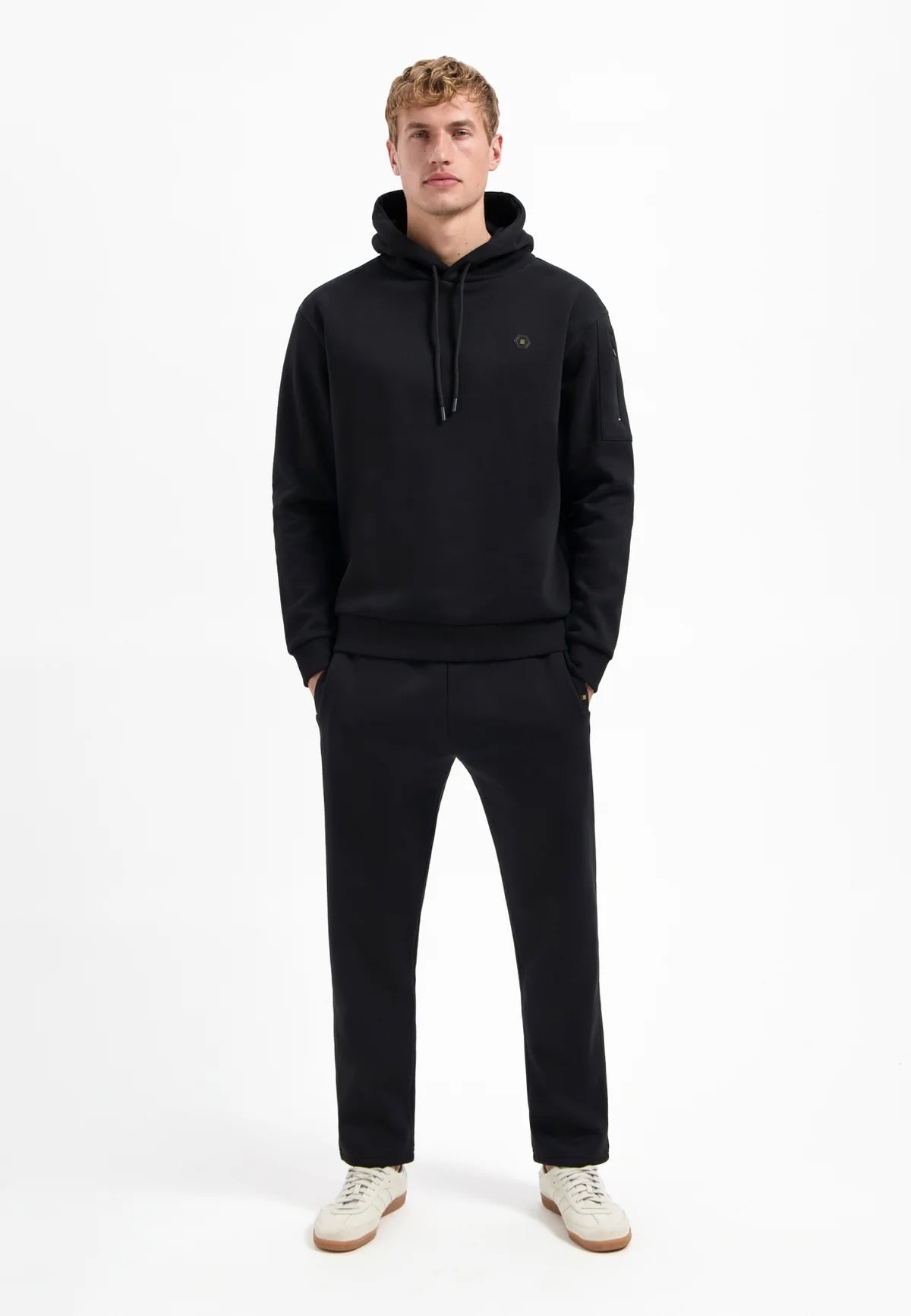 Sweater met capuchon - zwart