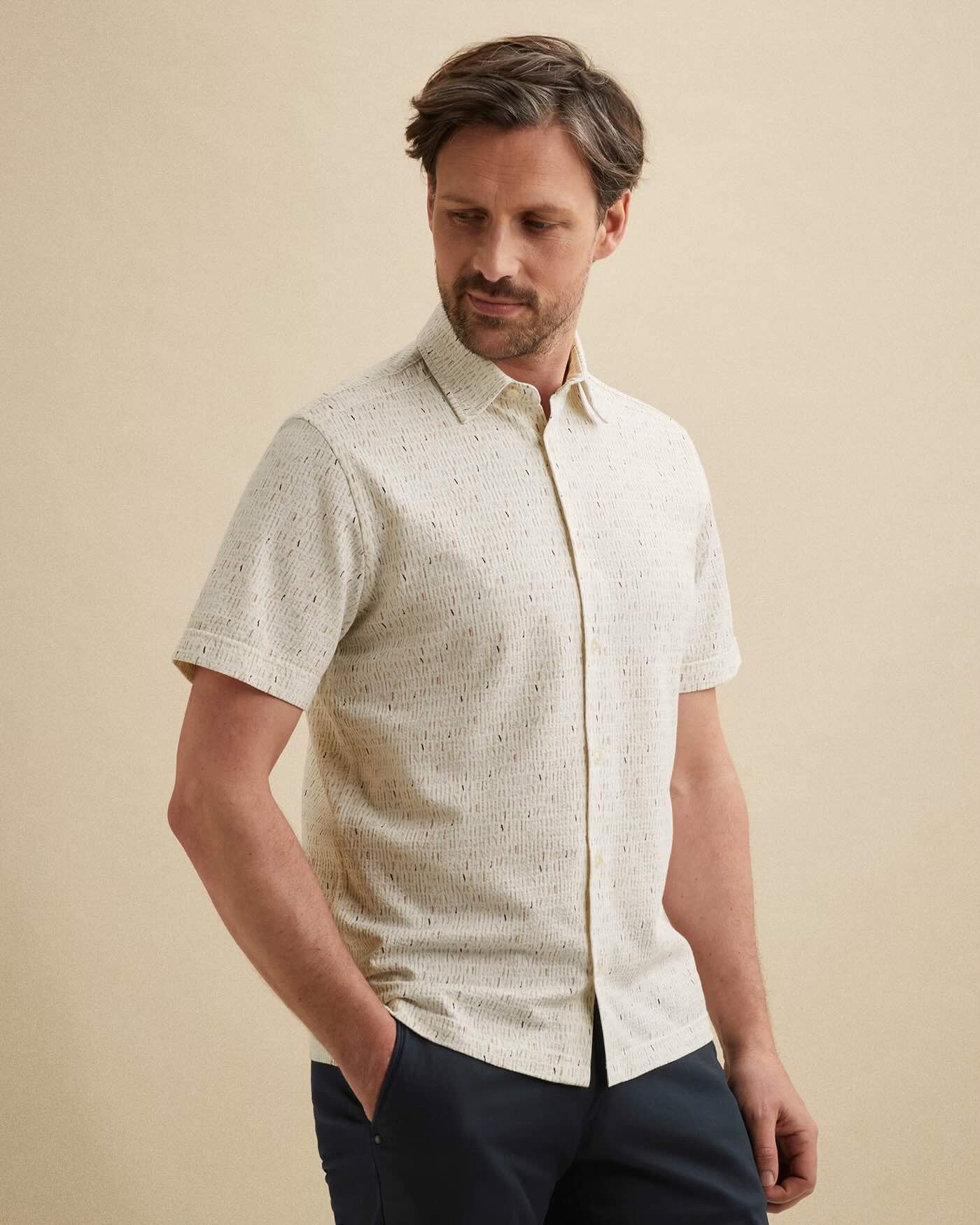 Overhemd korte mouw met allover print - beige