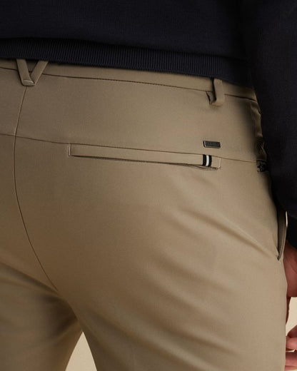 Chino V12 - donkerbeige