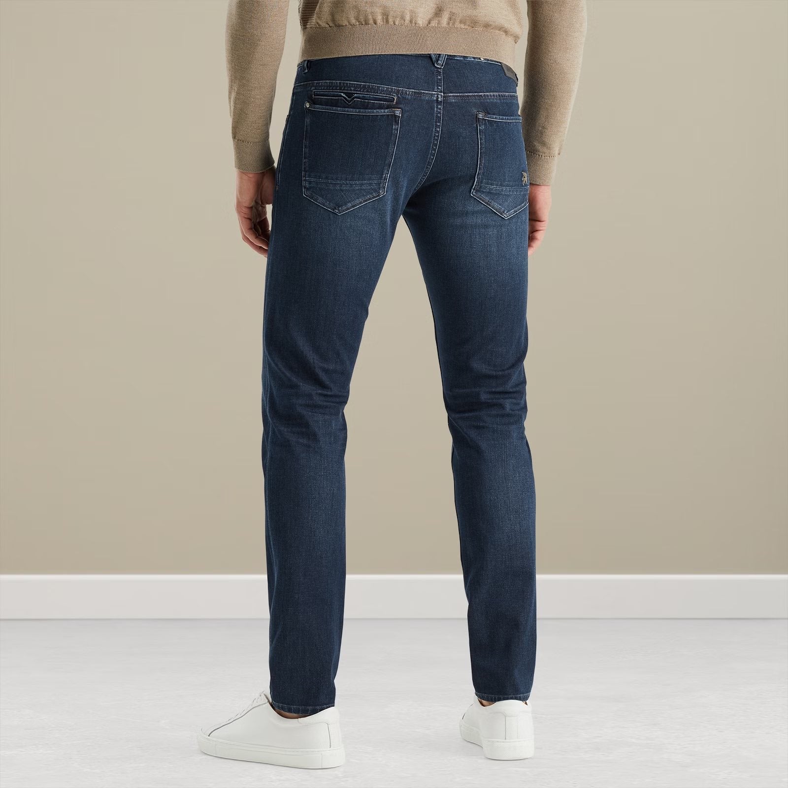 Jeans V850 Slim Fit WMB (Washed Mid Blue)